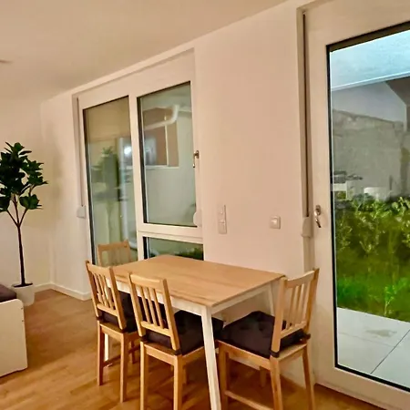 Modern With Terrace Patio וינר ניודורף