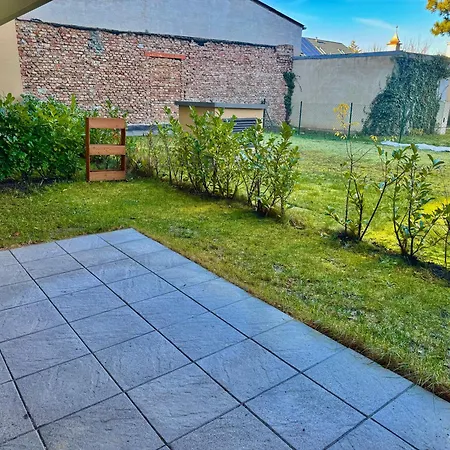 Modern With Terrace Patio וינר ניודורף