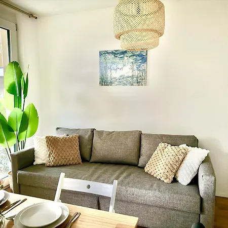 דירה Modern With Terrace Patio וינר ניודורף