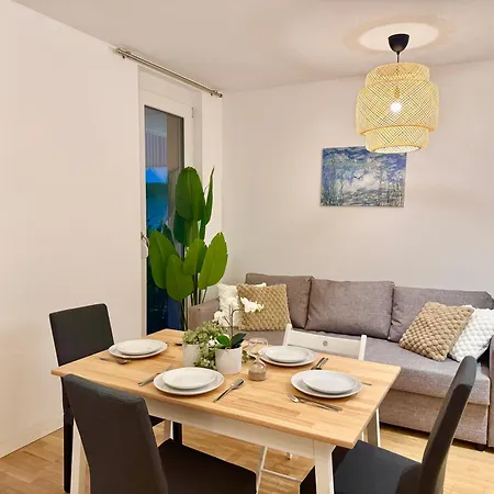 דירה Modern With Terrace Patio *