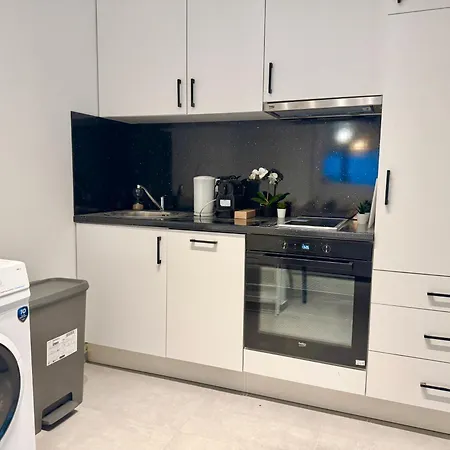 Modern With Terrace Patio וינר ניודורף