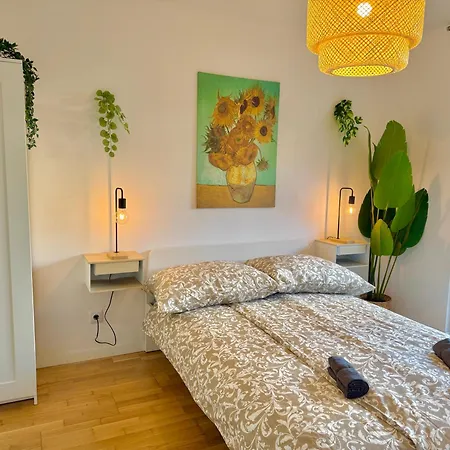 דירה Modern With Terrace Patio *