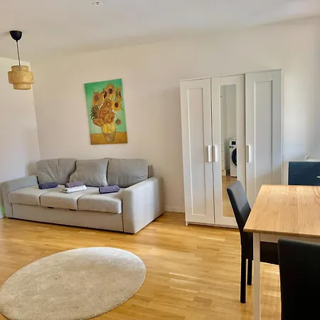 Modern With Terrace Patio דירה וינר ניודורף