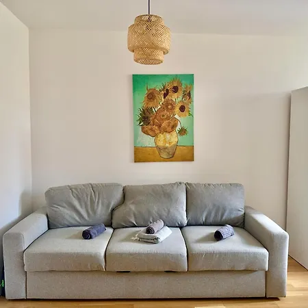 Modern With Terrace Patio דירה וינר ניודורף